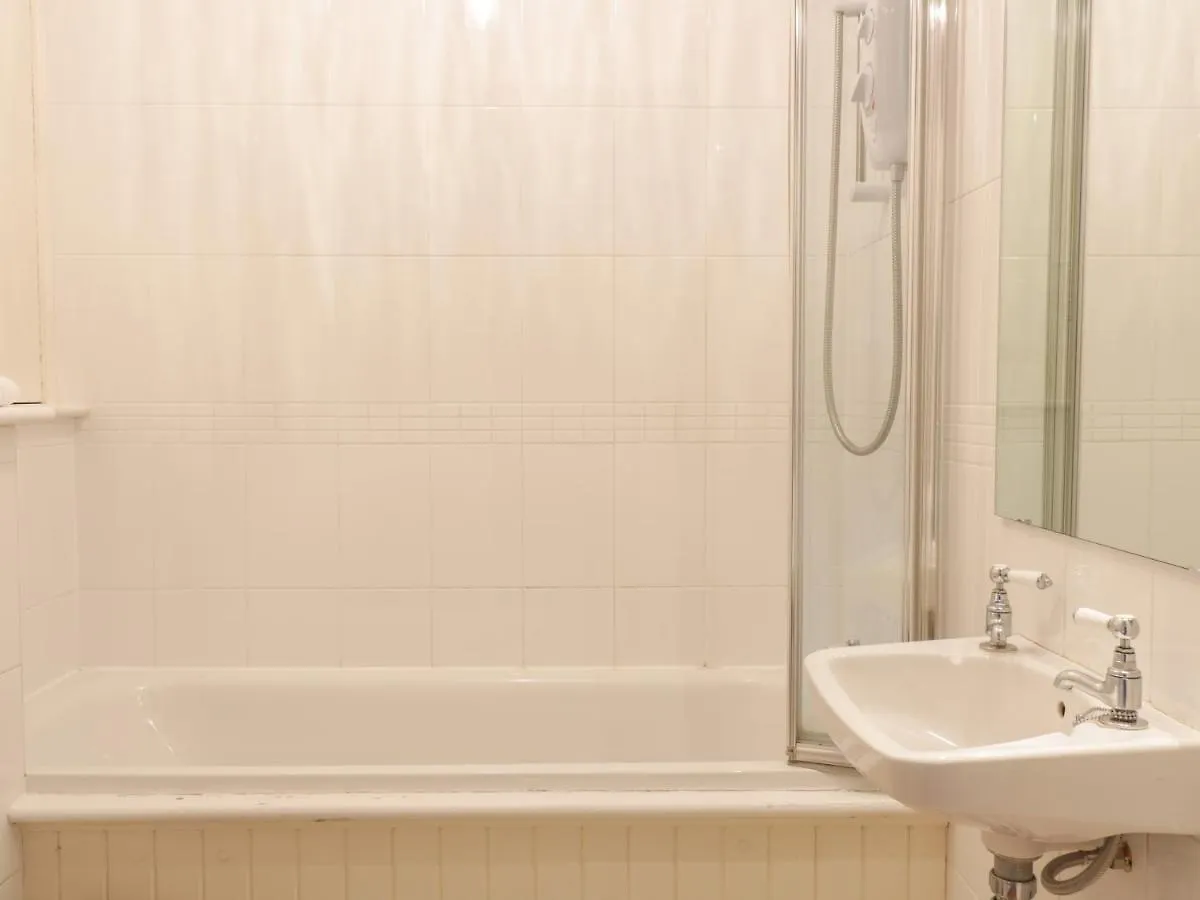 3 Lynedoch Place Apartment Edinburgh